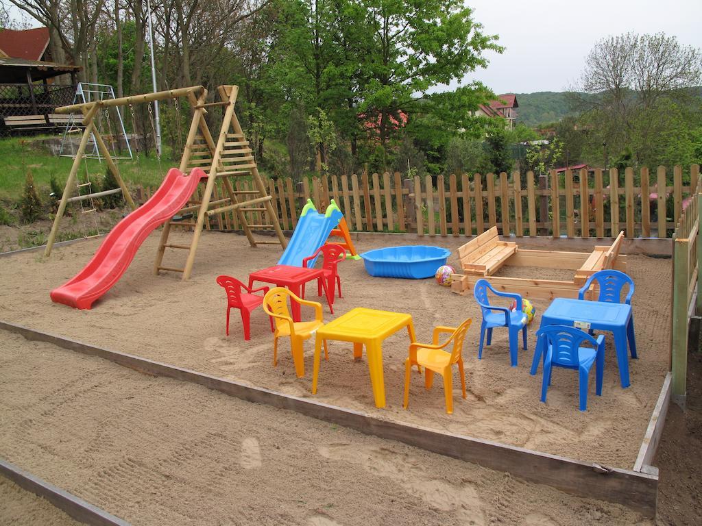 Osrodek Wczasowy Zloty Dab - Domki Hotel Miedzyzdroje Exterior foto